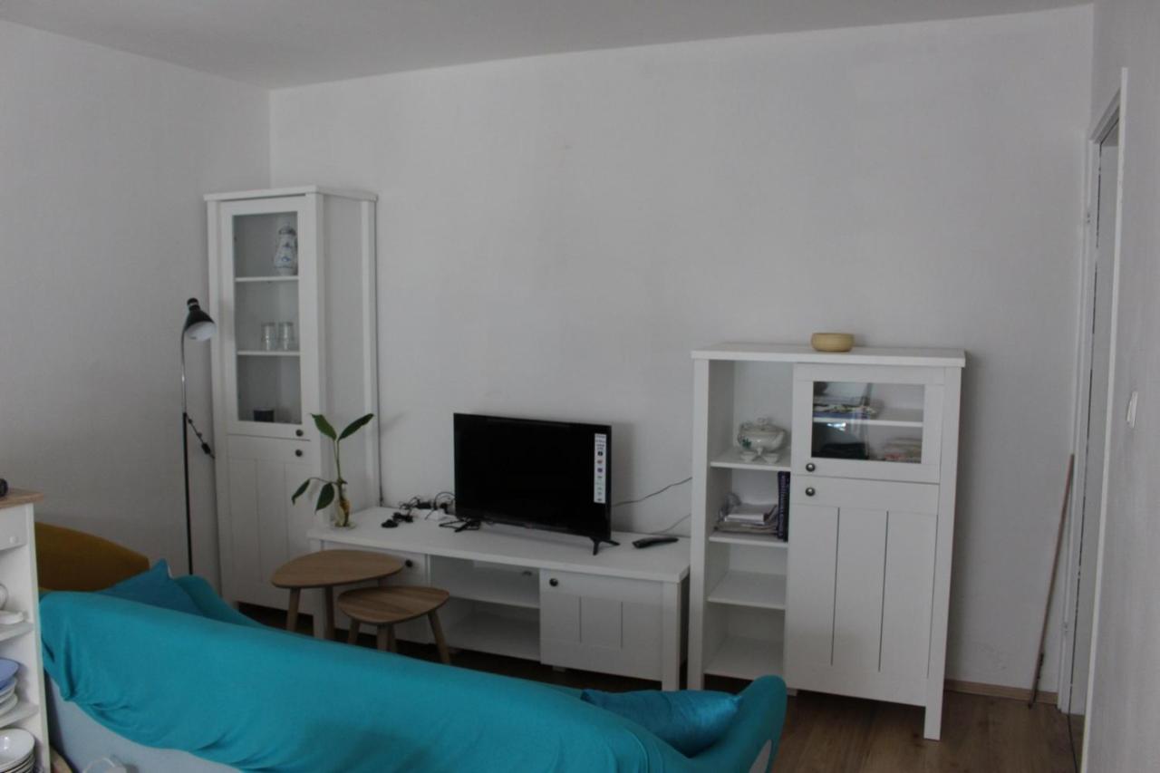 Blue Harbour No. 15 Apartment Veli Iz Exterior photo